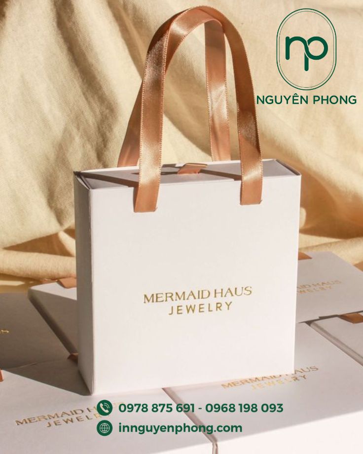 mau-tui-giay-dung-vang-16